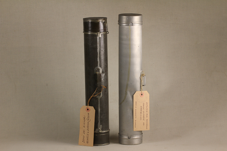 Astuccio porta pennacchio da grande uniforme dei carabinieri